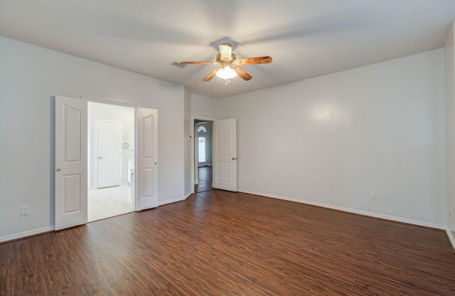 11903 Gatesden Drive, Tomball, TX 77377