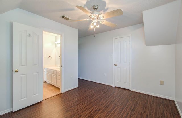 11903 Gatesden Drive, Tomball, TX 77377