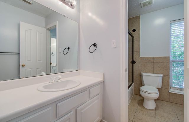 11903 Gatesden Drive, Tomball, TX 77377