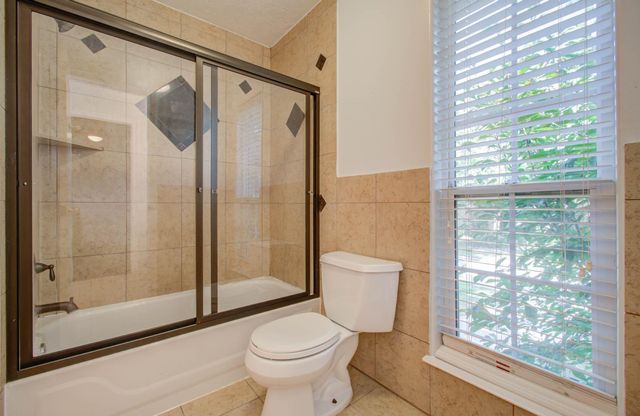 11903 Gatesden Drive, Tomball, TX 77377
