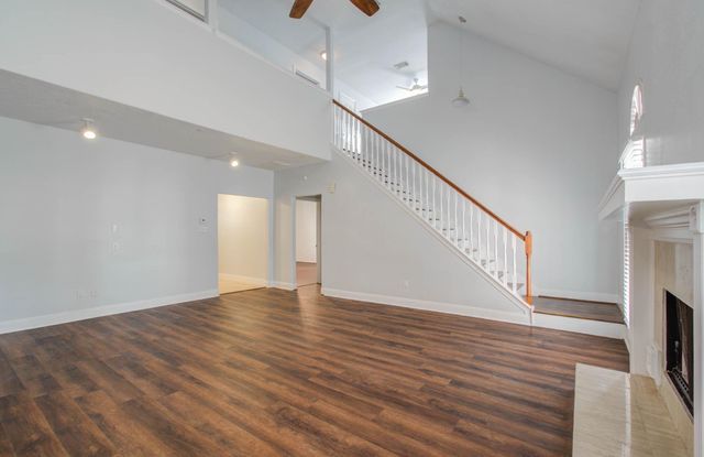 11903 Gatesden Drive, Tomball, TX 77377