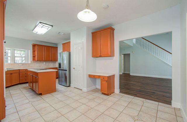 11903 Gatesden Drive, Tomball, TX 77377