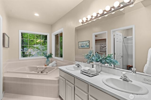 4923 Canterwood Drive NW, Gig Harbor, WA 98332