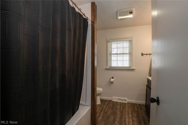 240 Winkler Drive, Wooster, OH 44691