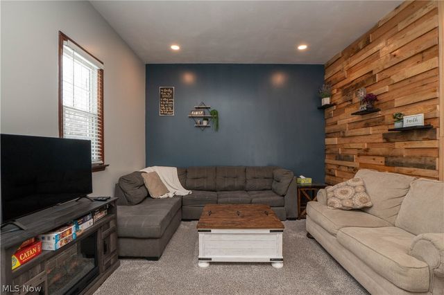 240 Winkler Drive, Wooster, OH 44691