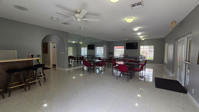 257 S Cypress Road 408, Pompano Beach, FL 33060