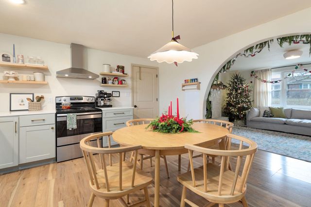 128 Greenbrier Lane, Hollister, MO 65672