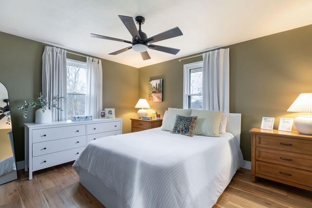 128 Greenbrier Lane, Hollister, MO 65672