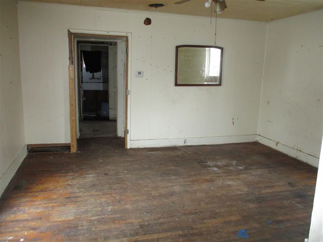 1915 River Street, Jackson, MI 49202