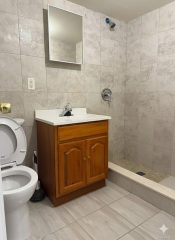 4033 191st Street Floor 1, Flushing, NY 11358