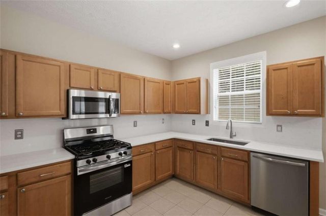 6799 Island Pointe Drive, Buford, GA 30518