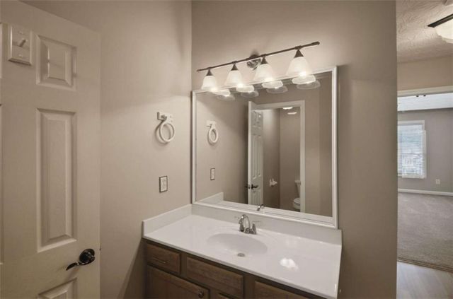 6799 Island Pointe Drive, Buford, GA 30518