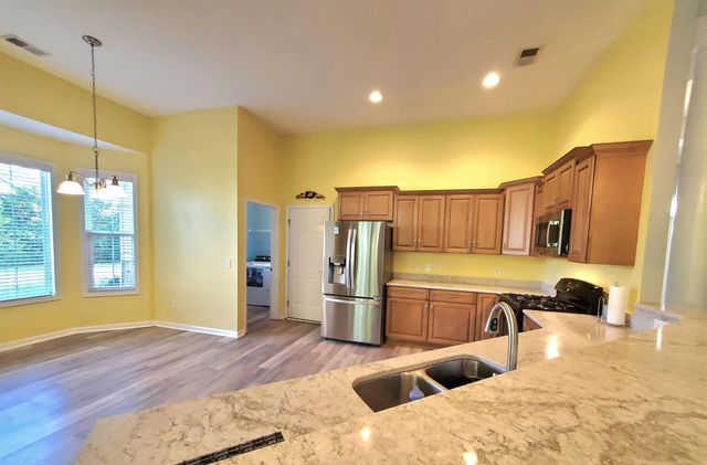 204 Chesterfield Ct., Surfside Beach, SC 29575