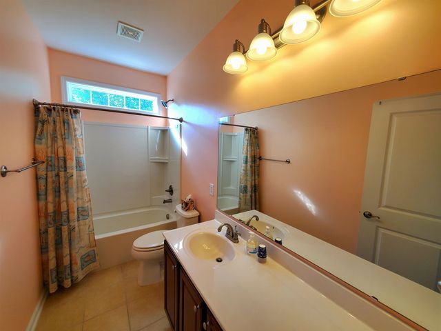 204 Chesterfield Ct., Surfside Beach, SC 29575