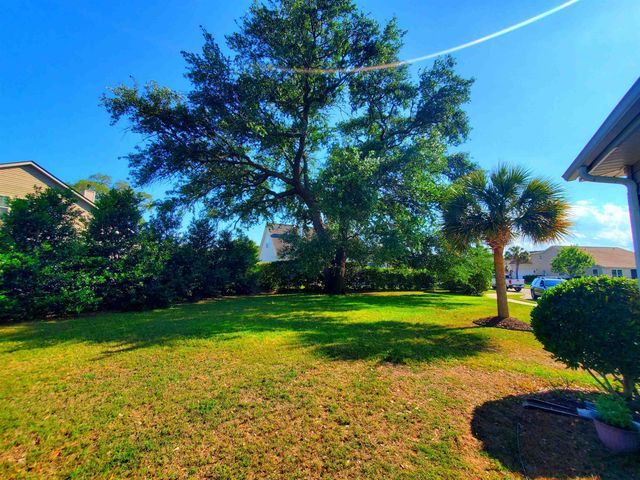 204 Chesterfield Ct., Surfside Beach, SC 29575