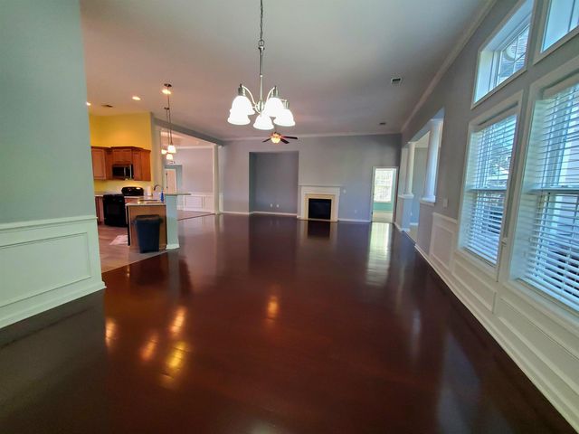 204 Chesterfield Ct., Surfside Beach, SC 29575