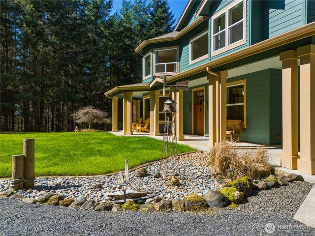 418 Shy Bear Road, Toutle, WA 98649