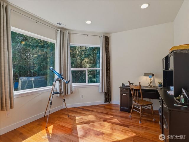 418 Shy Bear Road, Toutle, WA 98649