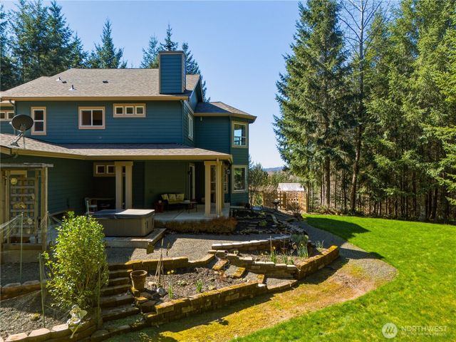 418 Shy Bear Road, Toutle, WA 98649
