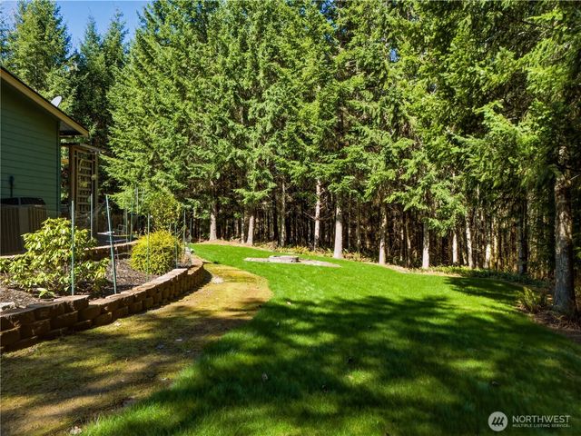 418 Shy Bear Road, Toutle, WA 98649