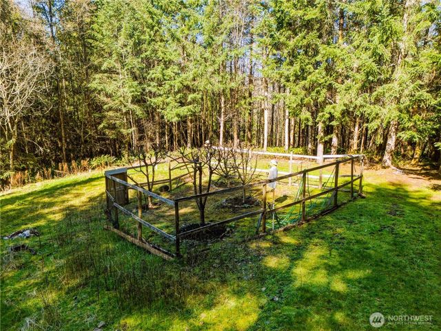 418 Shy Bear Road, Toutle, WA 98649