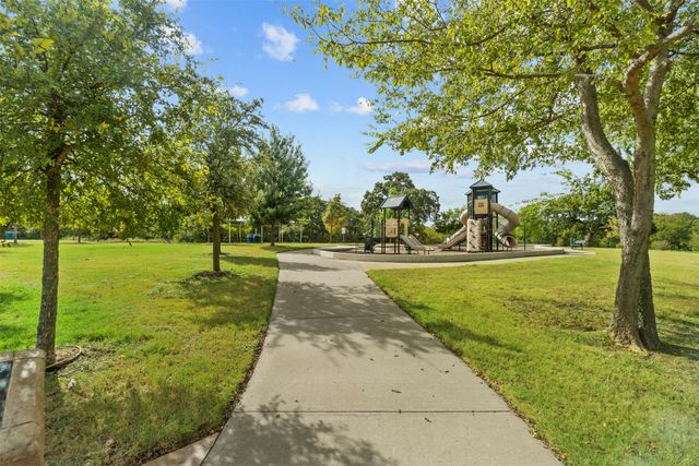 7504 Spicebush Drive, Denton, TX 76249