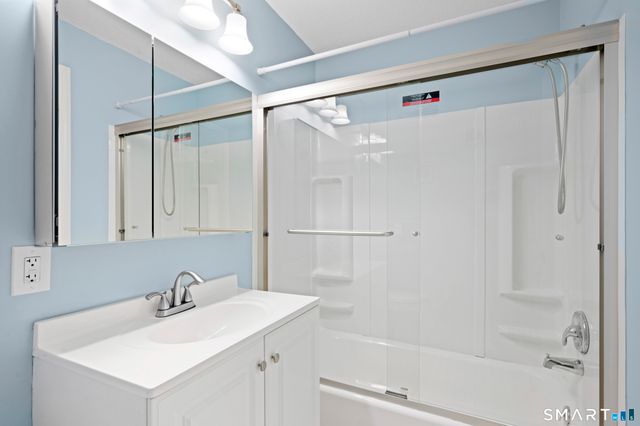 421 Tolland Street 208, East Hartford, CT 06108