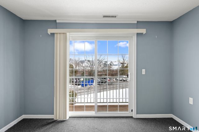 421 Tolland Street 208, East Hartford, CT 06108