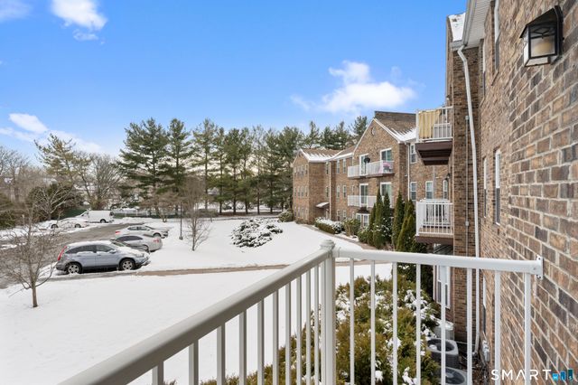 421 Tolland Street 208, East Hartford, CT 06108