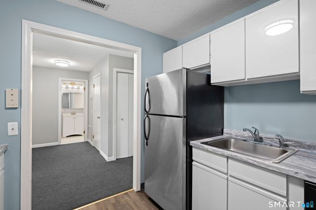 421 Tolland Street 208, East Hartford, CT 06108