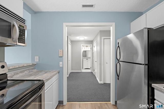 421 Tolland Street 208, East Hartford, CT 06108