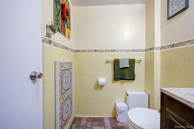 39-65 52nd Street 1A, Woodside, NY 11377