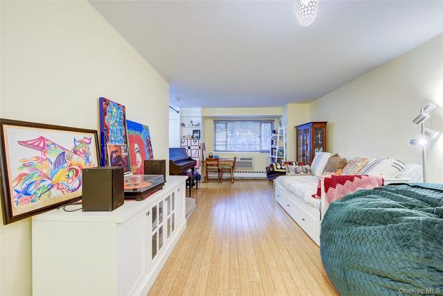 39-65 52nd Street 1A, Woodside, NY 11377