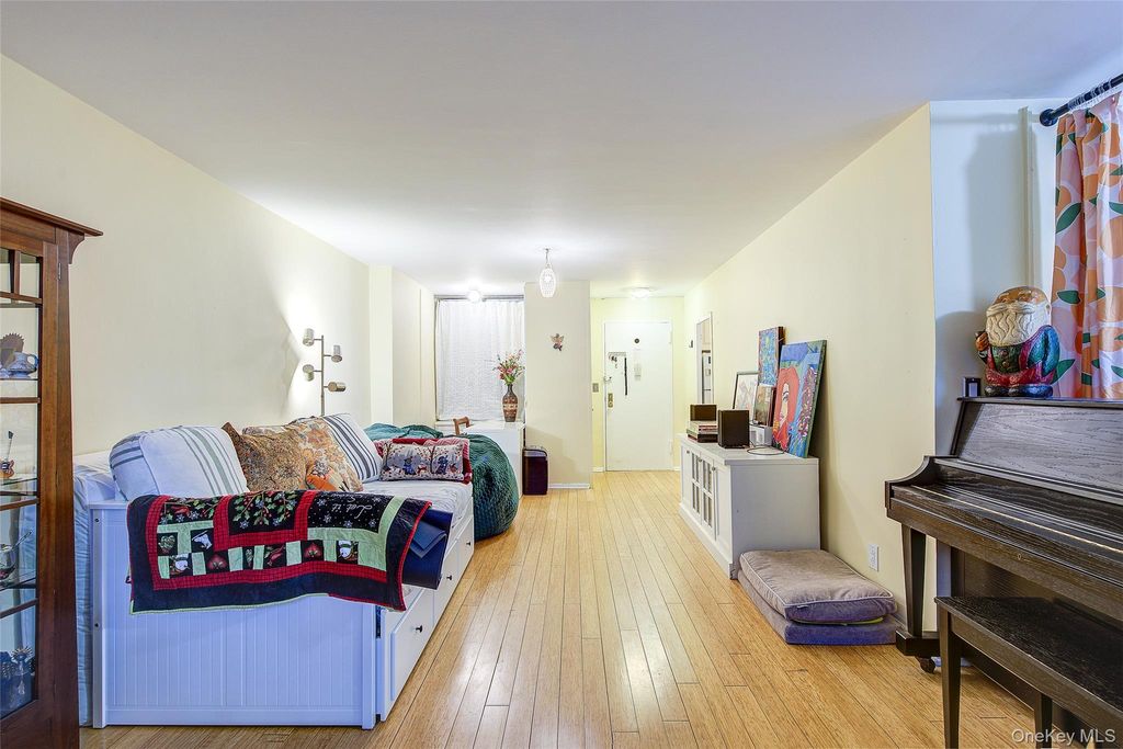 39-65 52nd Street 1A, Woodside, NY 11377