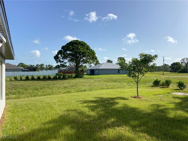 2837 NW 24th AVE, Cape Coral, FL 33993