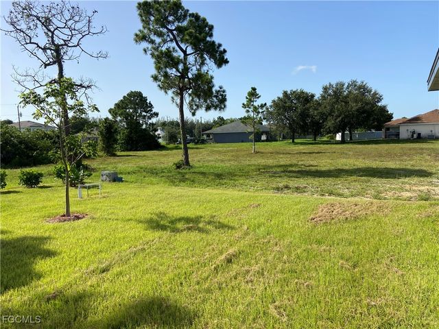 2837 NW 24th AVE, Cape Coral, FL 33993