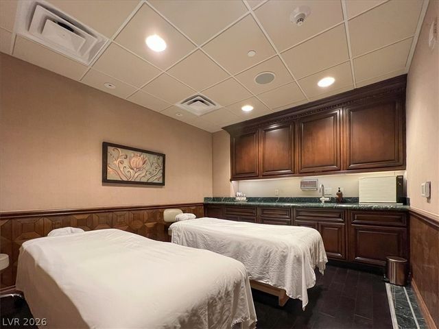 9101 Alta Drive 203, Las Vegas, NV 89145