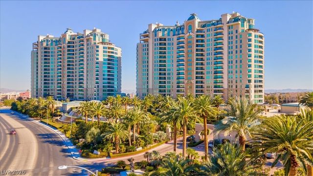 9101 Alta Drive 203, Las Vegas, NV 89145