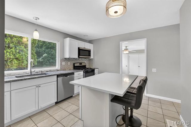 12700 Karenway, Unincorporated, MO 63146