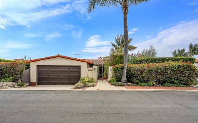 1613 Via Lazo, Palos Verdes Peninsula, CA 90274