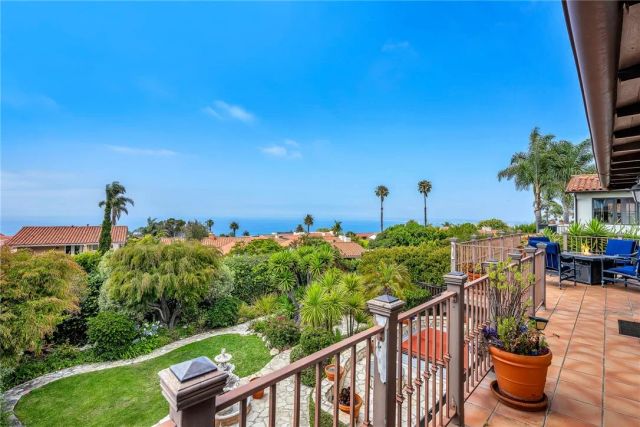 1613 Via Lazo, Palos Verdes Peninsula, CA 90274