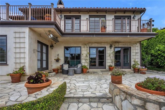 1613 Via Lazo, Palos Verdes Peninsula, CA 90274