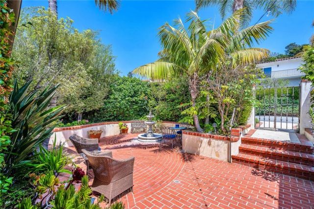 1613 Via Lazo, Palos Verdes Peninsula, CA 90274