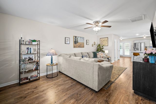 243 Alexander Blvd, Clarksville, TN 37040