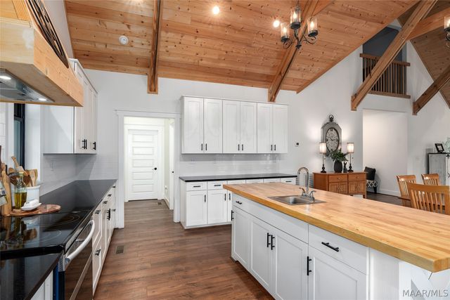 863 County Road 481 Road, Clanton, AL 35046