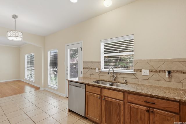13106 VEGAS VW, San Antonio, TX 78233
