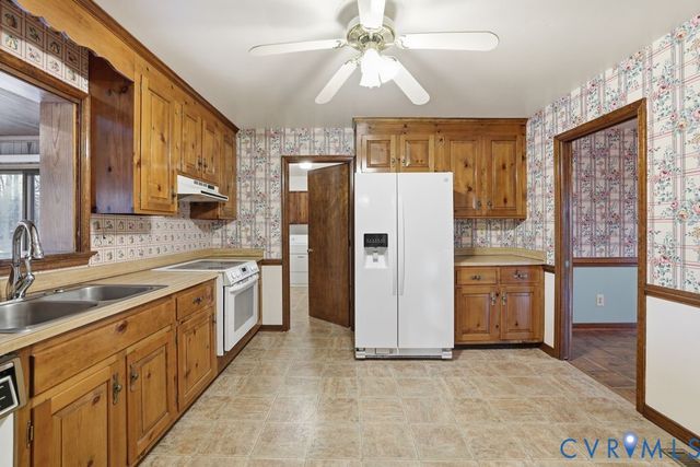 602 Dunkerry Ln, Sandston, VA 23150