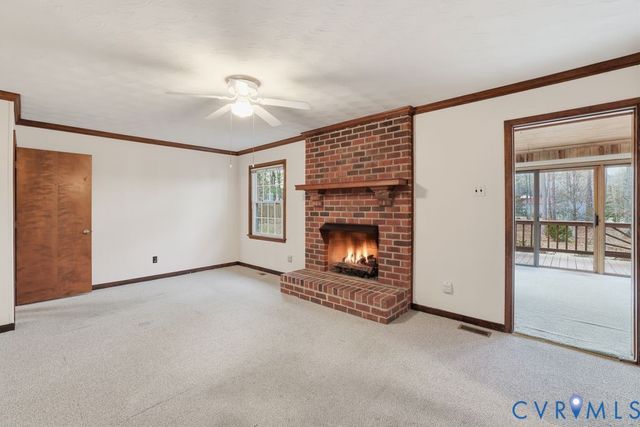 602 Dunkerry Ln, Sandston, VA 23150