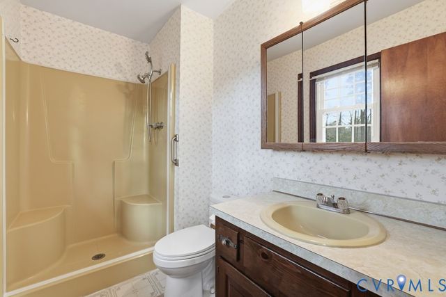 602 Dunkerry Ln, Sandston, VA 23150