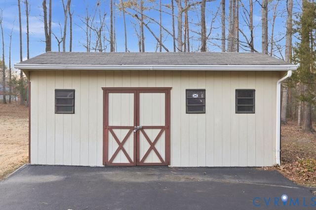 602 Dunkerry Ln, Sandston, VA 23150